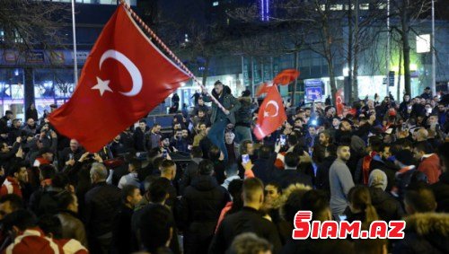 “Zanbaqlar ölkəsində” millətçilik qoxusu – Ankara Hollandiyadan üzr tələb edir