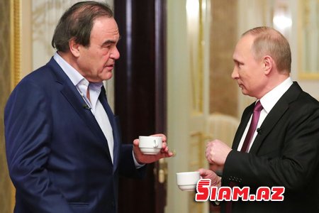 Oliver Stounun Putinə yaltaqlığı Qərbdə rişxənd mövzusuna çevrilib