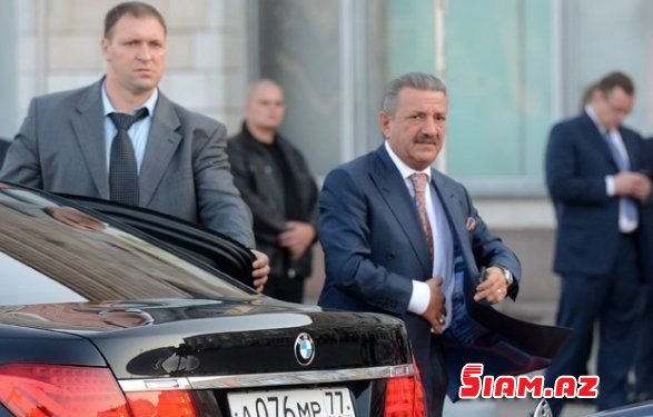 Ton yarım dollarla tutulan polkovnikin Telman İsmayılovla əlaqəsi üzə çıxdı