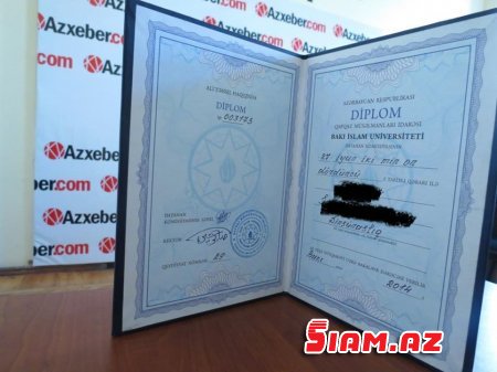 Şeyxlə bağlı daha bir qalmaqal: - Nazirlik onun nəzarətində olan universitetin diplomlarını təsdiqləmir