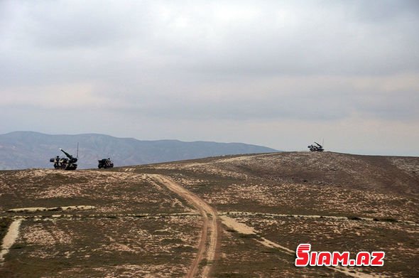 Azərbaycan yeni raketləri sınaqdan keçirdi (FOTO/VİDEO)