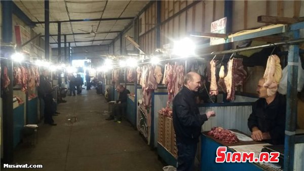 Bakı bazarlarında satılan 5,50 manatlıq ət... - FOTOLAR