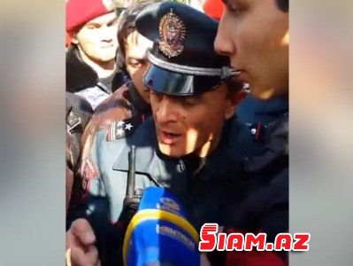 Ermənistanda polislə tələbələr arasında qarşıdurma başladı